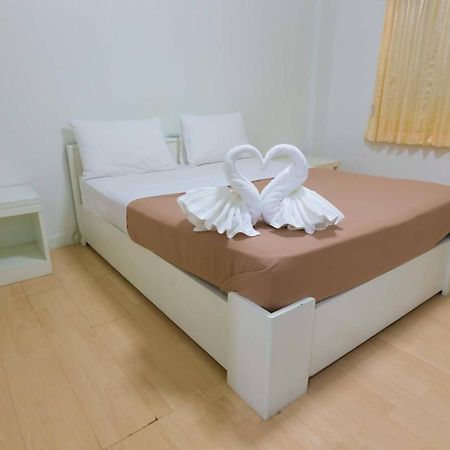 Kesorn Place Buriram Ruang foto