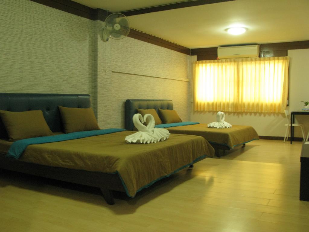 Kesorn Place Buriram Bagian luar foto