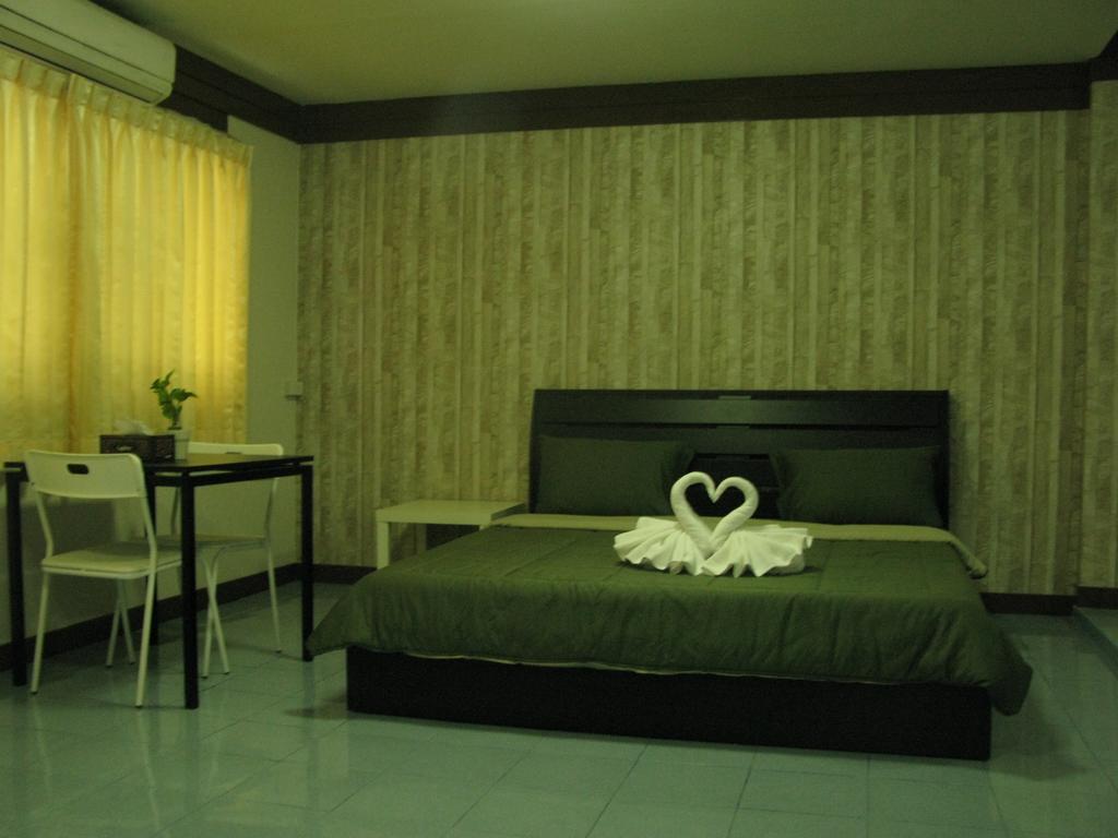 Kesorn Place Buriram Bagian luar foto