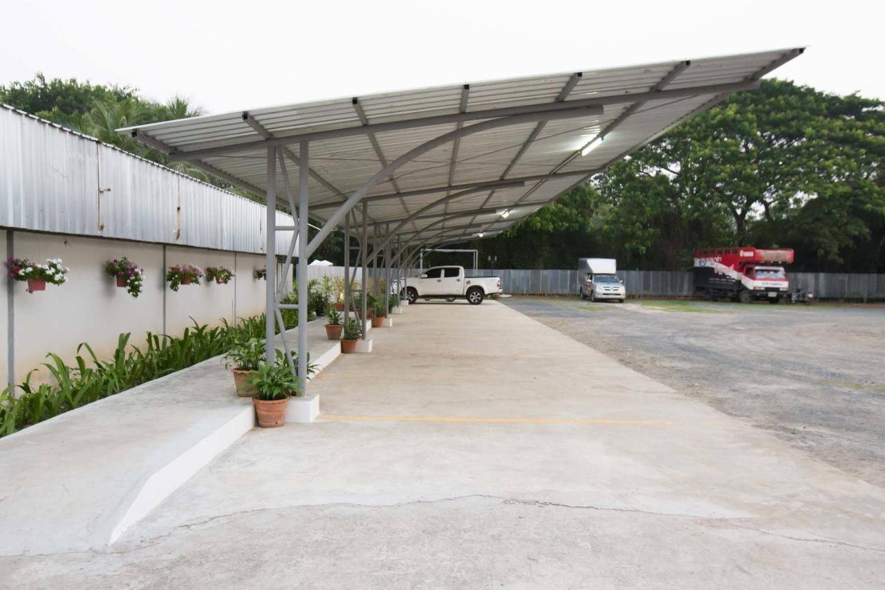 Kesorn Place Buriram Bagian luar foto